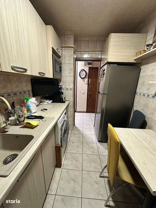 Se închiriază Apartament 2 camere nedecomandat Podul Ros bld Tutora