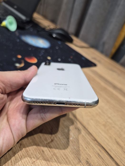 В продаже IPhone 10 (XS) 64 Gb в белом цвете