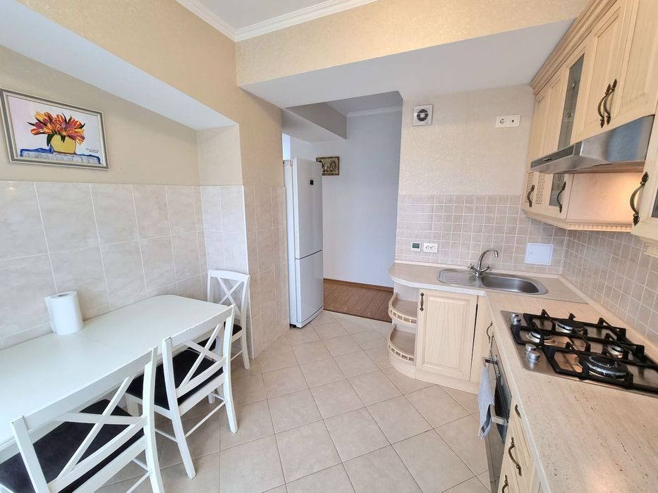 Отдава Двустаен апартамент в кв. Витоша