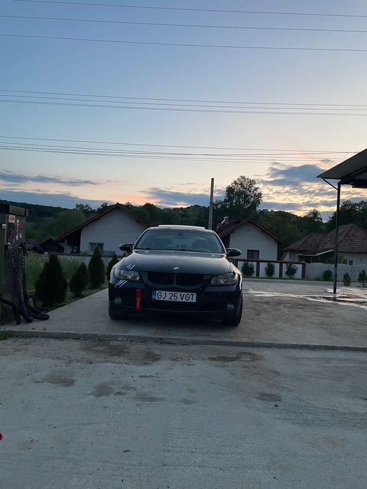 BMW e90 2007 318i
