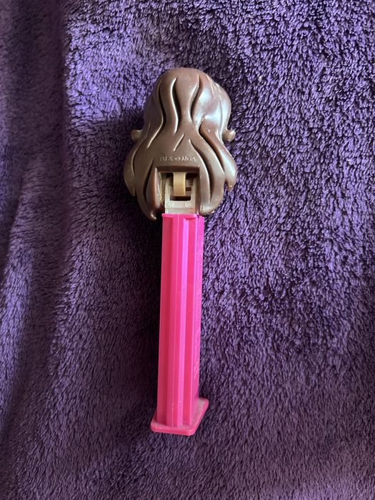 Pez Bratz диспенсър за бонбонки