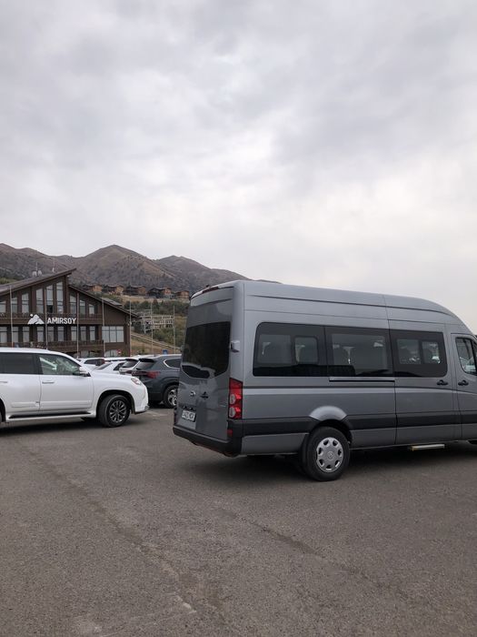 Transport xizmatlari:  Tog’ Samarqand Buxoro 20 kishilik JAC