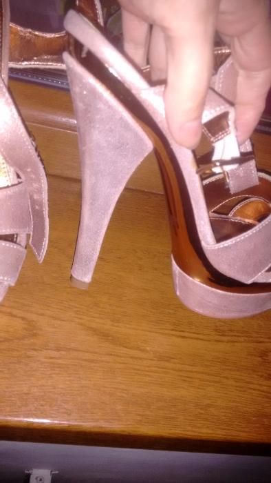 Sandale Collin Stuart din piele nabuc roz pudrat, super comode 180 lei