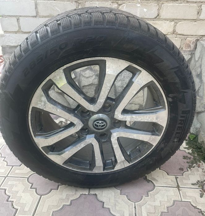 Продам колеса от Тойоты 200