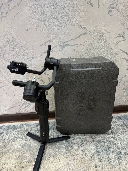 #Sotiladi #Dji.RoninS
Dji.Ronin S 
Rasimdagi holata sotiladi
Ishlashi