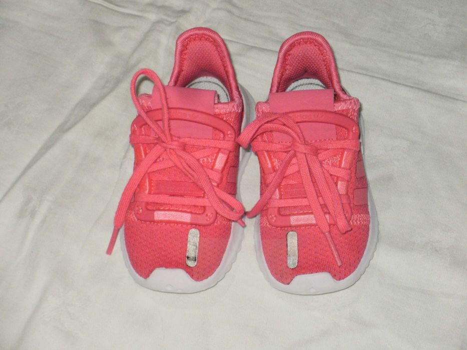 ADIDAS оригинални детски маратонки 22
