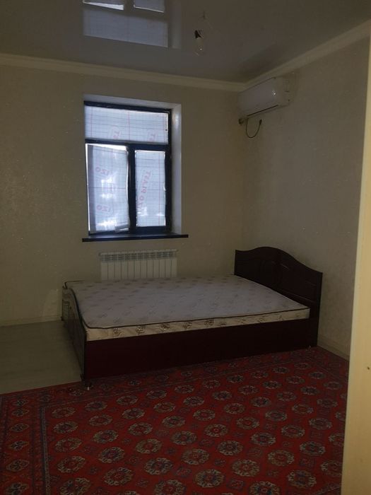 Урганч шахри маркази 1 хонали квартира ижарага берилади