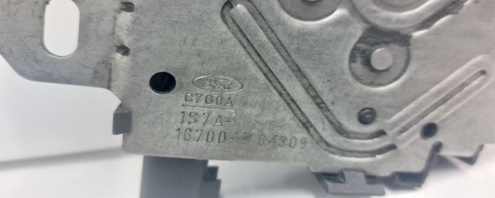 Broasca capota 1s7a16700ab Ford Mondeo MK3