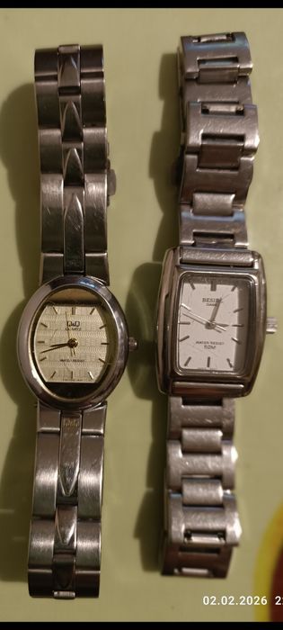 Часы наручные кварцевые женские