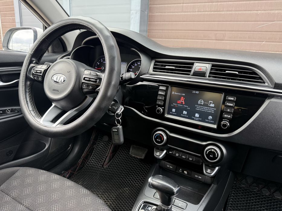 Продам Kia Rio ЛЮКС