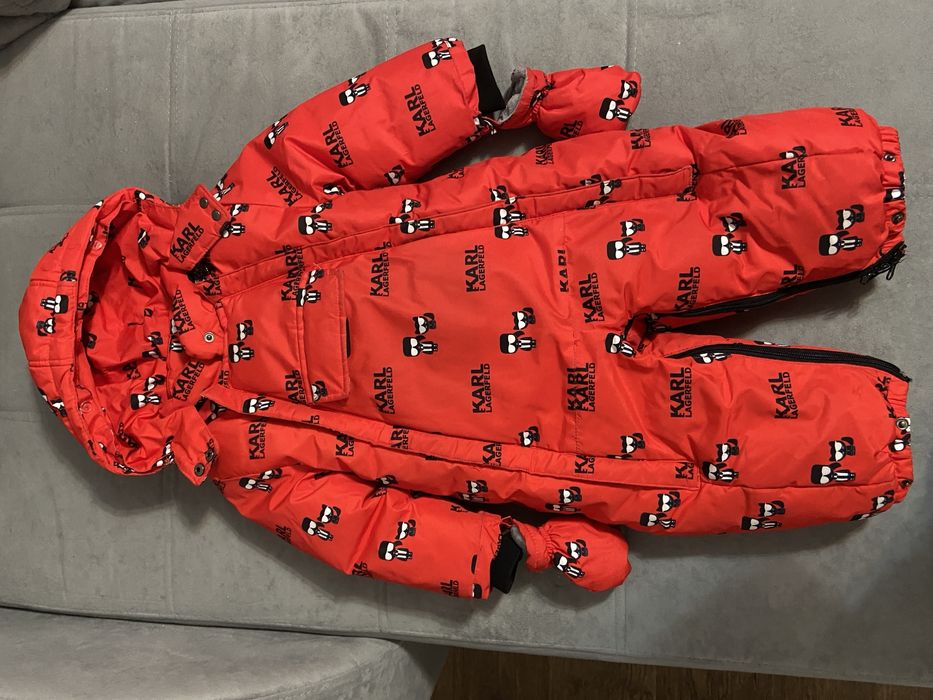 Продам детские комбинезоны