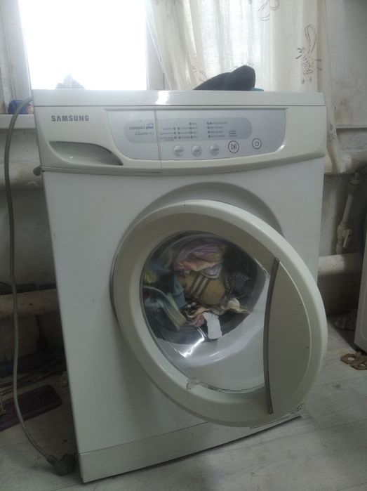 Продам стиральную машинку
