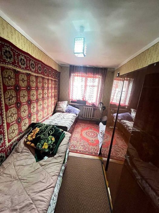 Чиланзар-8 Кирпич 2/1/4 балкон 2/6 Ориентир Школа-183