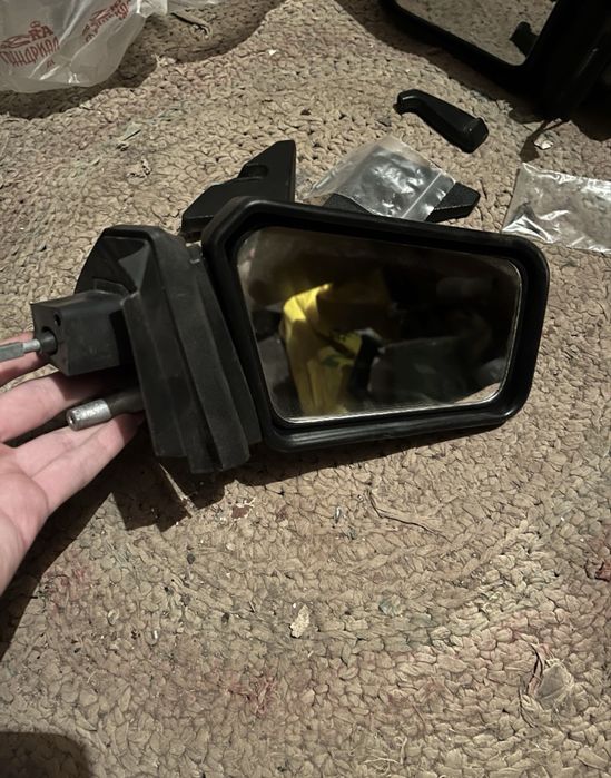 Продам новые боковые зеркала на ладу