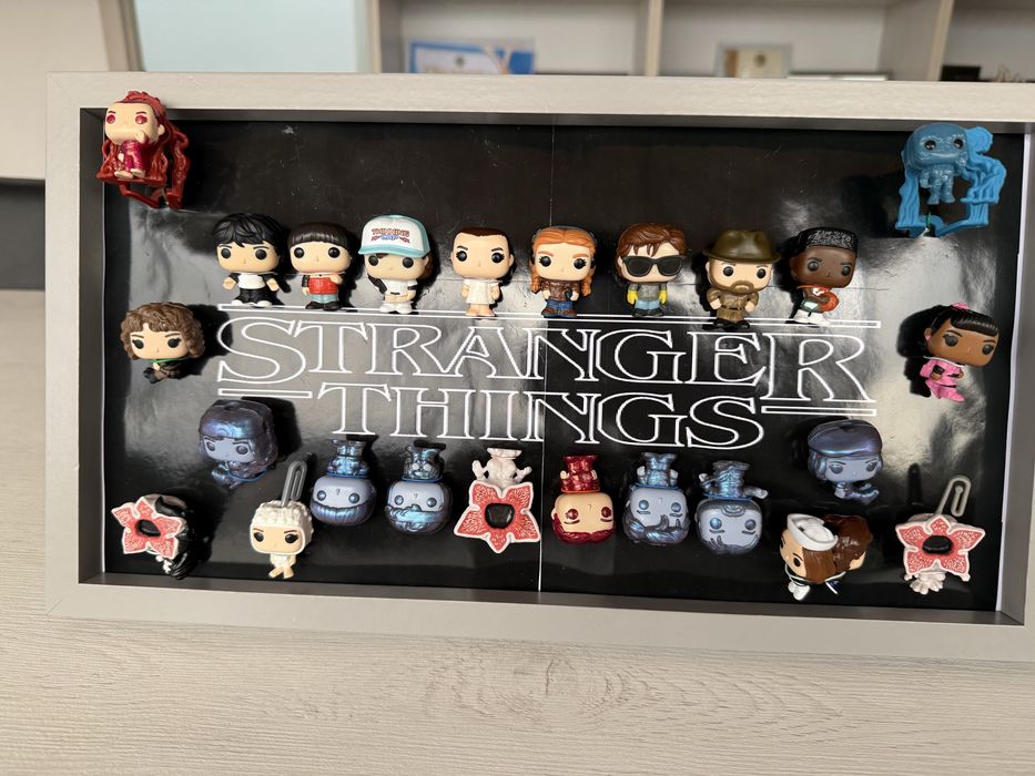 Вся коллекция stranger things kinder joy