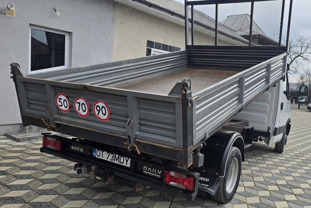 IVECO DAILY Basculabil Trilateral
