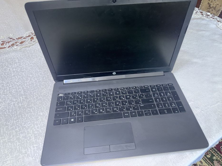 Hp laptop yomonmas