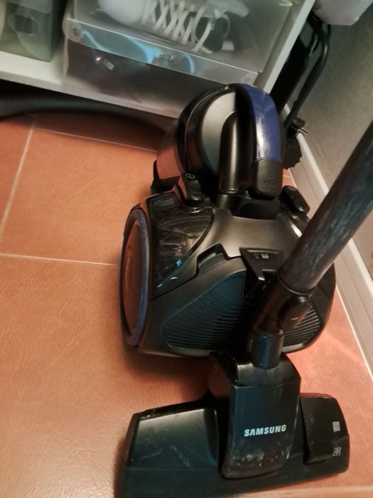 Продается пылесос Samsung