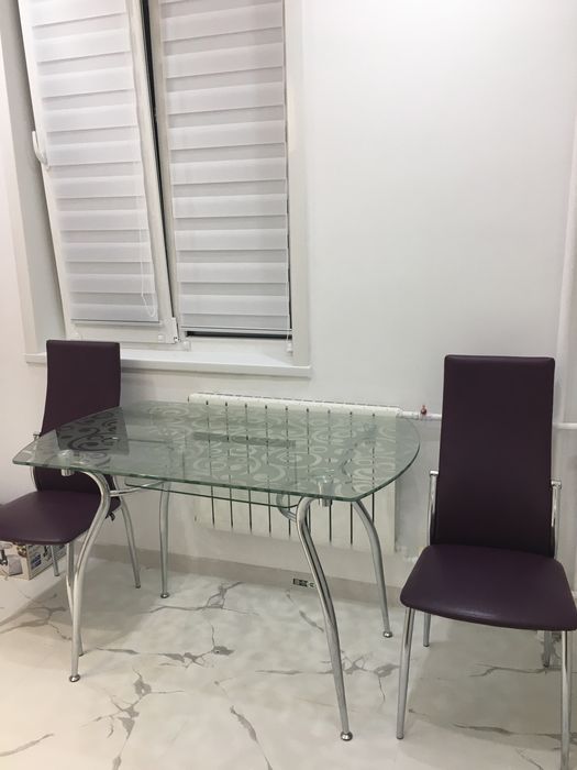 Стол кухонный