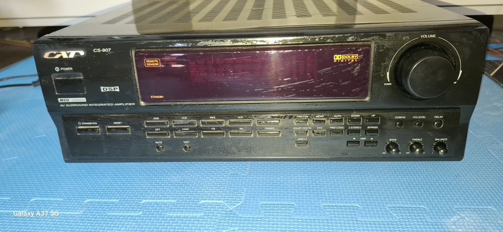 CAT CS-907 усилвател