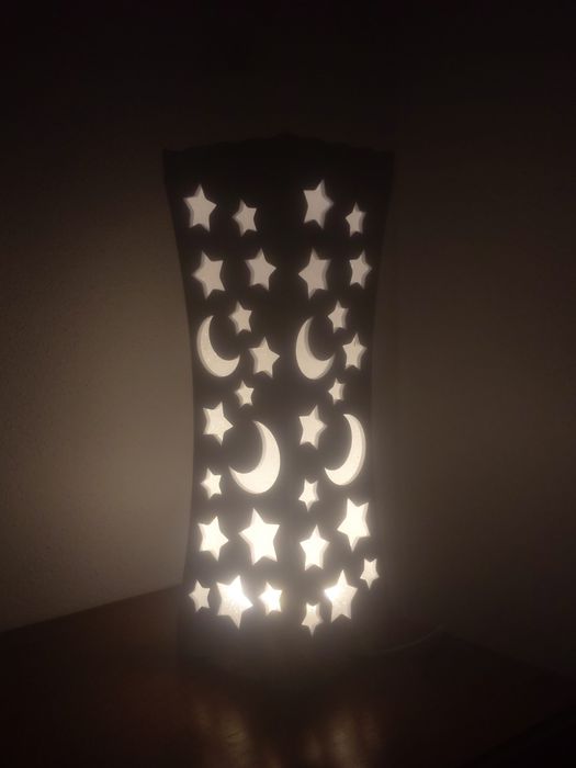 Lampa de copii pentru noptiera