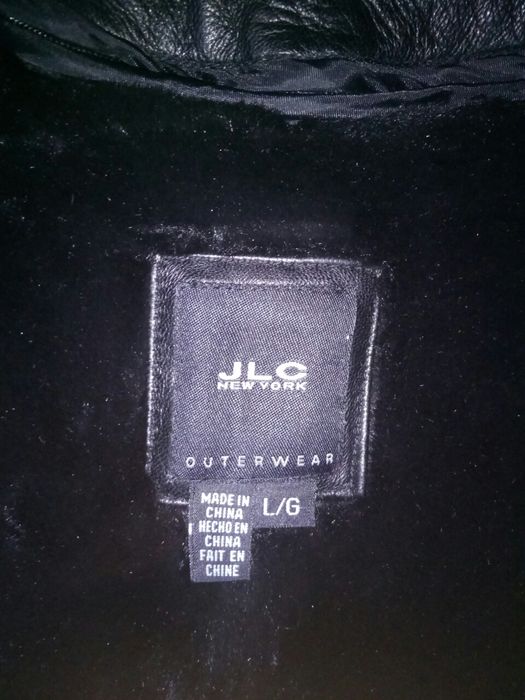 Продам куртку кожа