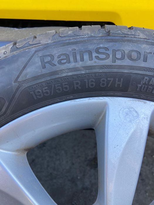 Гуми с джанти Nissan 195/55R16