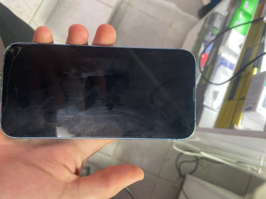 Айфон 13 128гб емкост 76