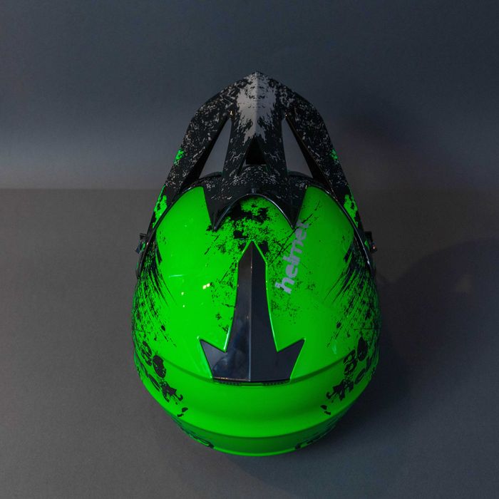 Каска с очила за ел. тротинетка , велосипед , мотокрос