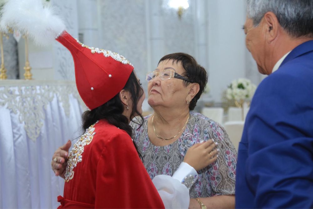 Платье на узату