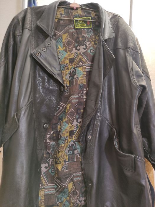 Кожаная куртка женская удлинённая