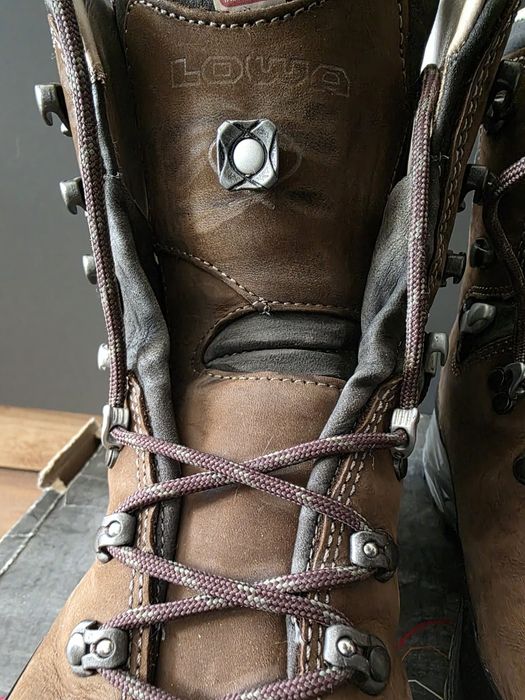 Туристически обувки Lova  Tibet LL
ف UPC