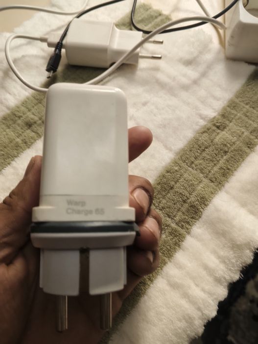 Oneplus  ZARYATNIK Original sotiladi