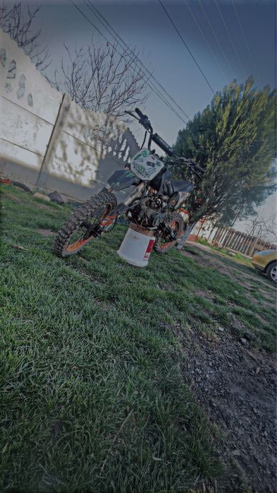 Se vinde cross 125 4 t