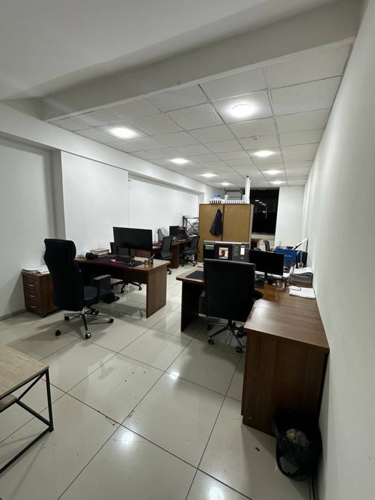 Аренда под офис 35м2 1 этаж! Лабзак! Вдоль Дороги! 700$