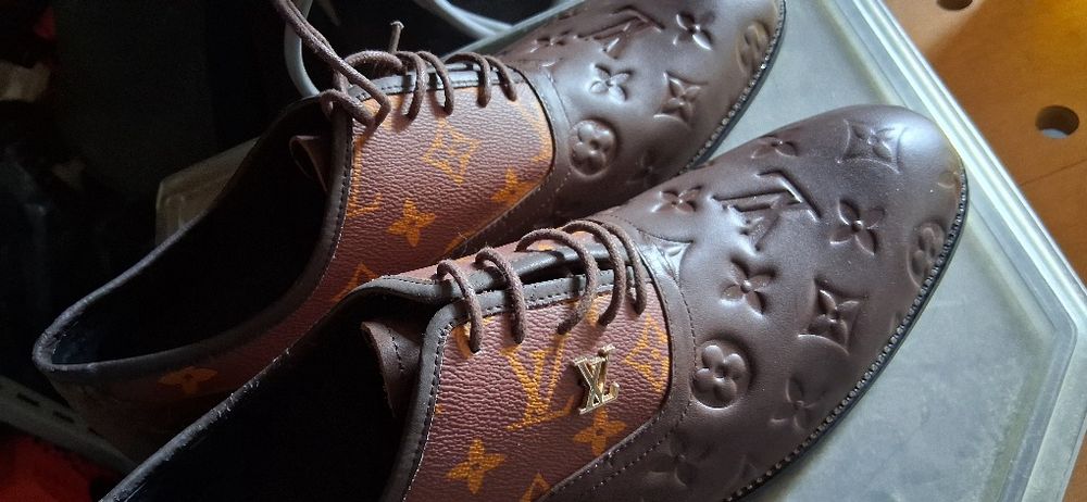 Pantofi din   piele
