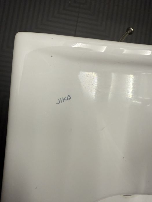 Биде напольное Jika Lyra Plus в отличном состоянии