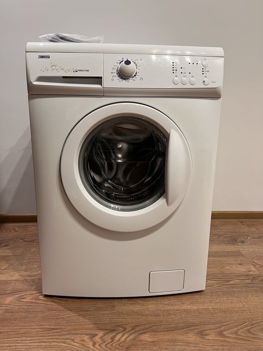 Пералня Zanussi ZWG 685