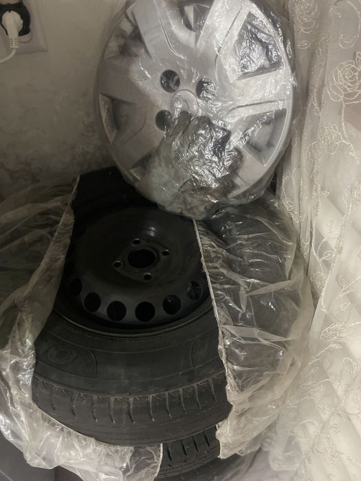 Шина сдиски Колпаки, 4 комплект