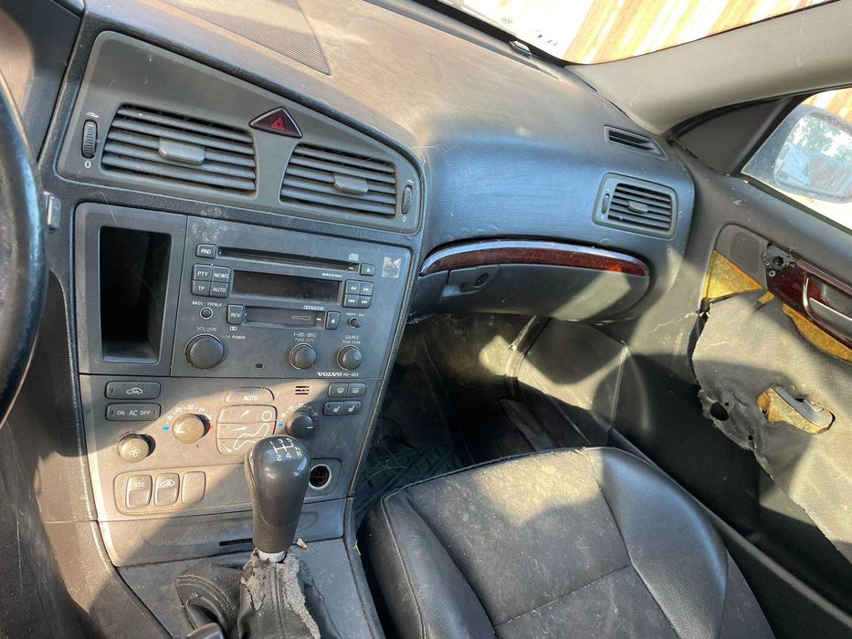 volvo v70 2.4 i на части волво в70