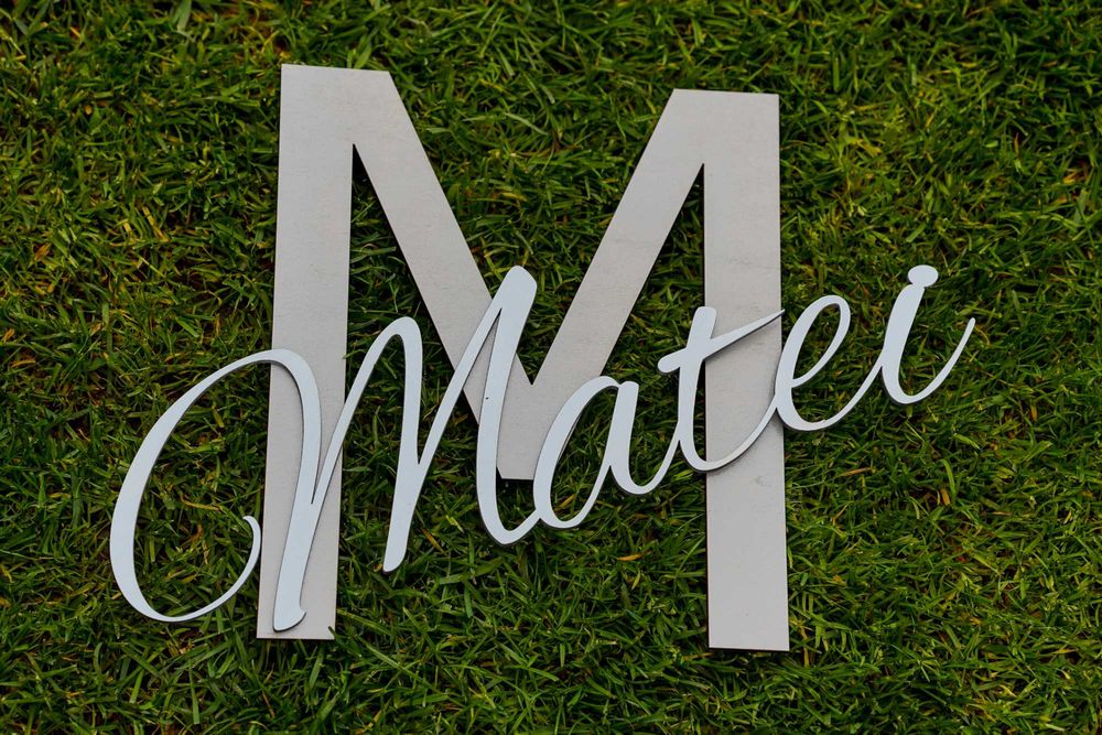 Nume personalizat din lemn