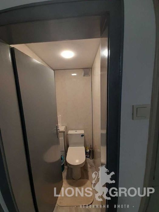 Дава се под наем Тристаен апартамент в Варна, Чайка - 130 кв.м за 847.62 € - Снимка #10