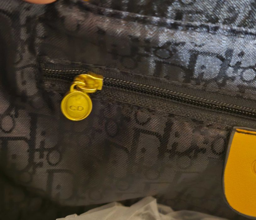 Dior прекрасна дамска лимитирана чанта