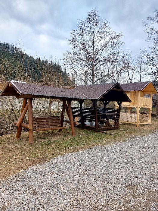 Mobilier rustic de grădină