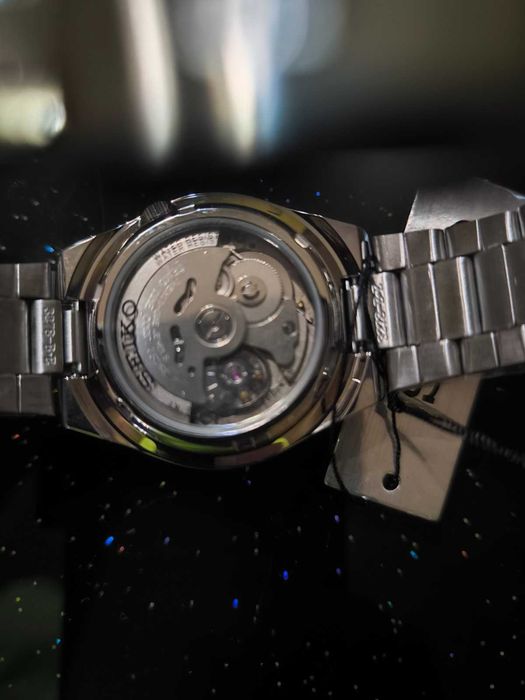 Предлагам ВИ SEIKO  SNK621K1 от серия сейко 5 Нов