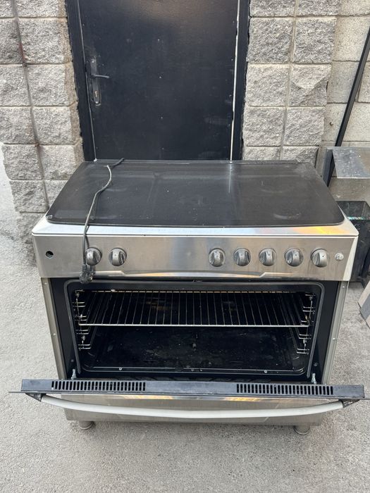 Газ плита 5 конфорок