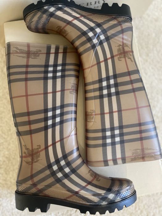 Гумени ботуши Burberry 35
