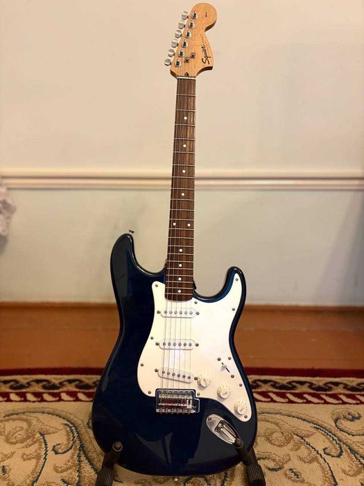 Fender Squier Stratocaster — электрогитара