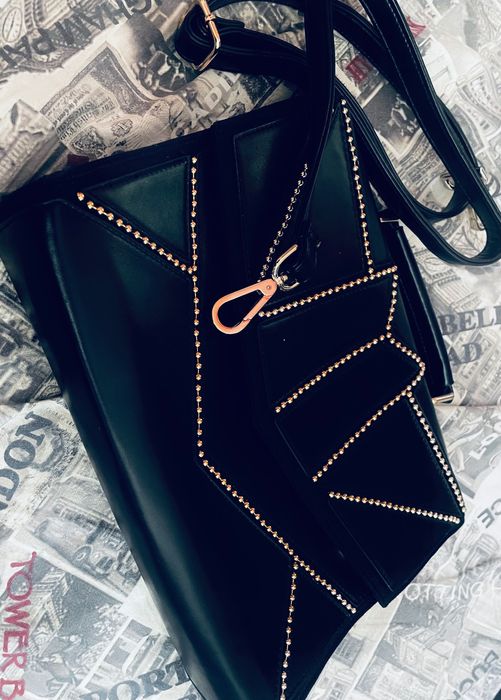 Уникална чанта Nila Anthony