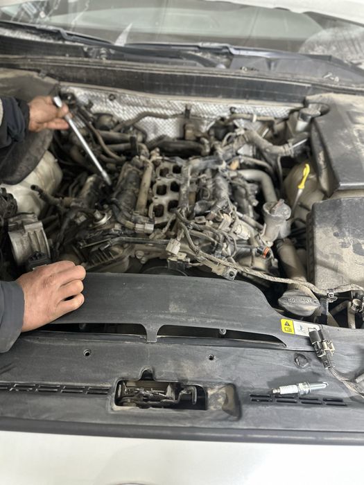 Ремонт двигателя . Услуга моториста